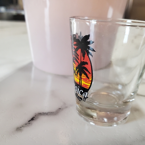 Jamaica No Problem Shot Glass - Picture 5 of 6